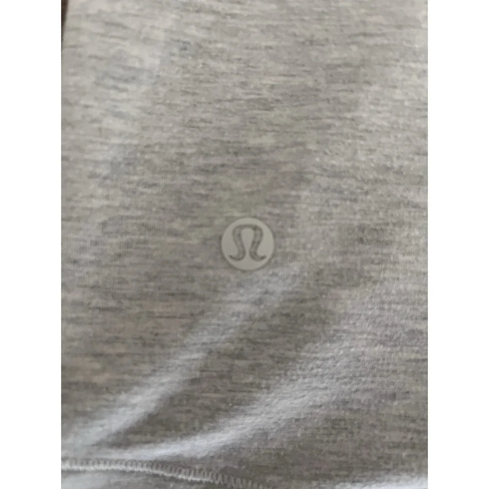 Lululemon Jacket Womens 10 Gray Heather Full Zip Precision Asymmetrical Running - Picture 6 of 6